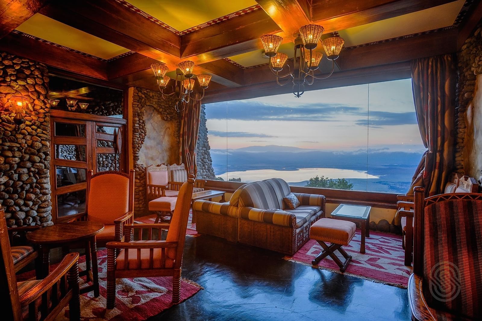 https://image-tc.galaxy.tf/wijpeg-f2um09u6ufguvei3ozgi0u1vt/lounge-at-ngorongoro-serena.jpg?height=1066&width=1600